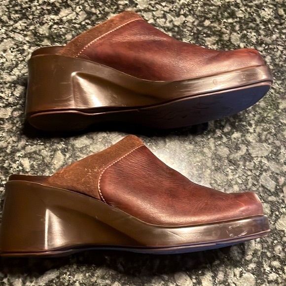 NAOT Womens Wedge Clogs/Mule in bronze color leather sz 40 - Picture 4 of 7